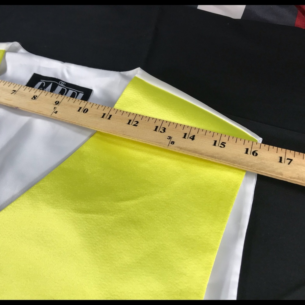 Prom vest. - Picture 4 of 6